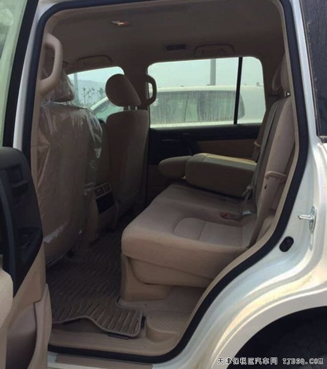 2016款丰田兰德酷路泽4500 中东柴油现车优惠促