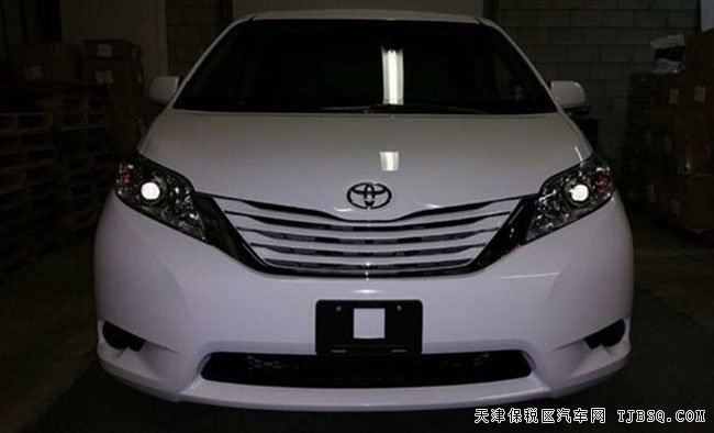 2016款丰田塞纳3.5L商务车 豪华MPV现车享折扣