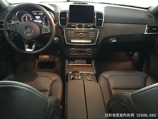 2017款奔驰GLS450加规版 3.0T现车热卖优惠巨献