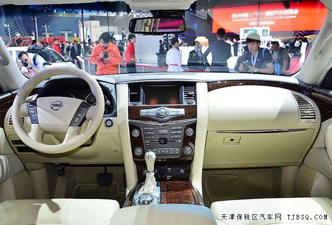 2016款日产途乐Y62 全尺寸越野现车即刻拥有