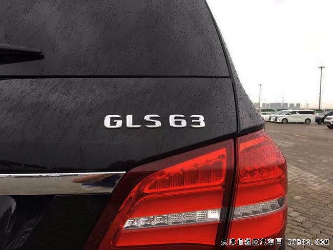 2017款奔驰GLS63AMG加规版 5.5T V8现车震撼让利