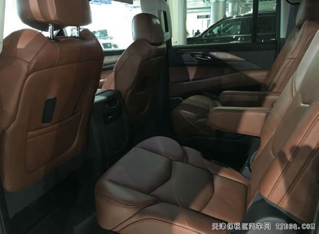 2016款凯迪拉克凯雷德6.2L 加版现车优惠走俏