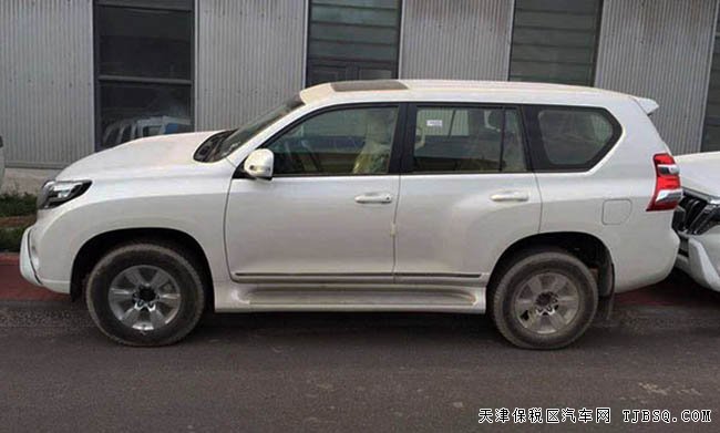2016款丰田普拉多2700 平行进口现车让利乐享