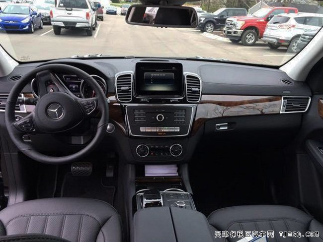 2017款奔驰GLS450七座SUV 平行进口现车酬宾热卖