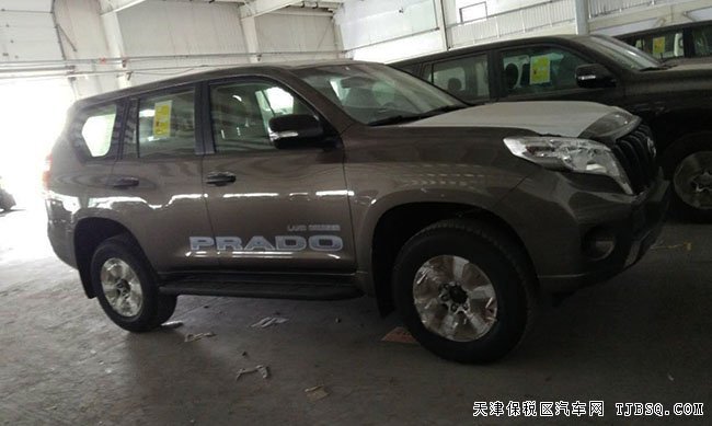 2016款丰田普拉多2700中东版 乞丐版现车37万优惠呈现