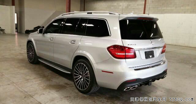 2017款奔驰GLS63AMG加规版 5.5T现车乐享折扣