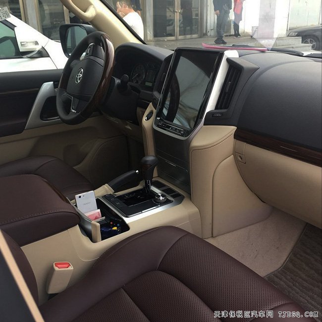 2016款中东丰田酷路泽4000 平行进口现车惠报价