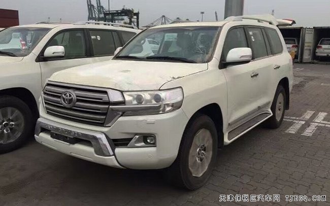 2016款丰田酷路泽5700中东版 18轮/12气囊现车114万即购
