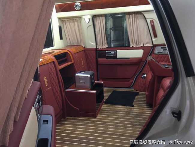 2016款林肯领袖一号加长版 平行进口报价优惠来袭