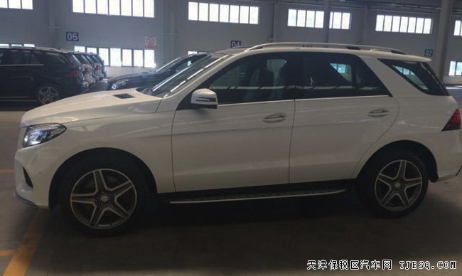 2016款奔驰GLE400中东版 19轮/全景/智能卡现车80.5万起