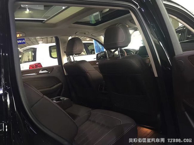2017款奔驰GLS450全尺寸SUV 平行进口现车尽享
