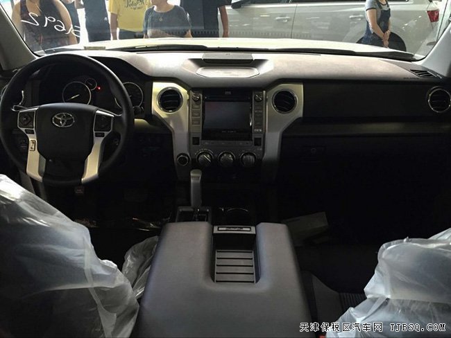 2016款丰田坦途5700皮卡 5.7L V8现车惠享低价
