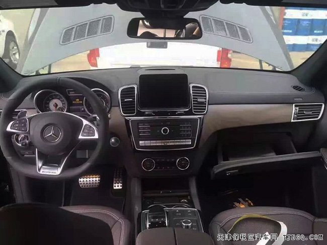 2017款奔驰GLS63AMG加规版 平行进口车乐享折扣