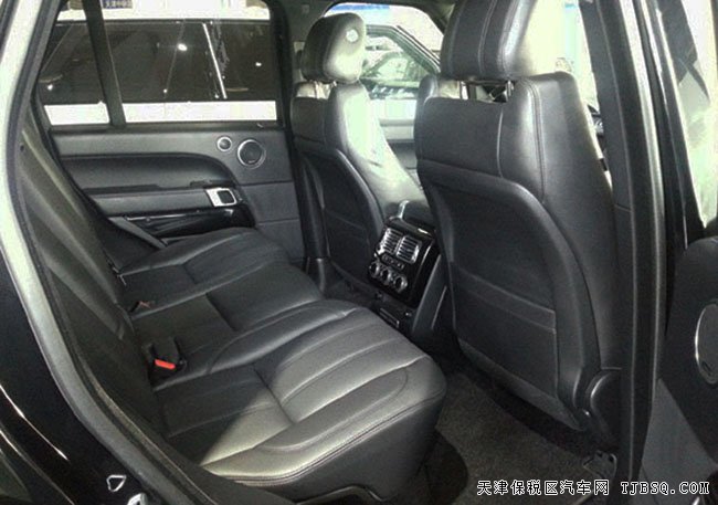 2016款路虎揽胜3.0T行政汽油版 现车即刻拥有