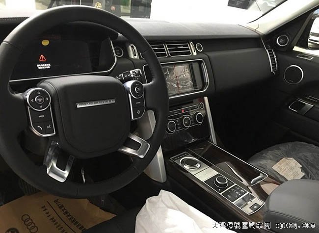 2016款路虎揽胜3.0T行政柴油版 滑动全景/19轮现车109万