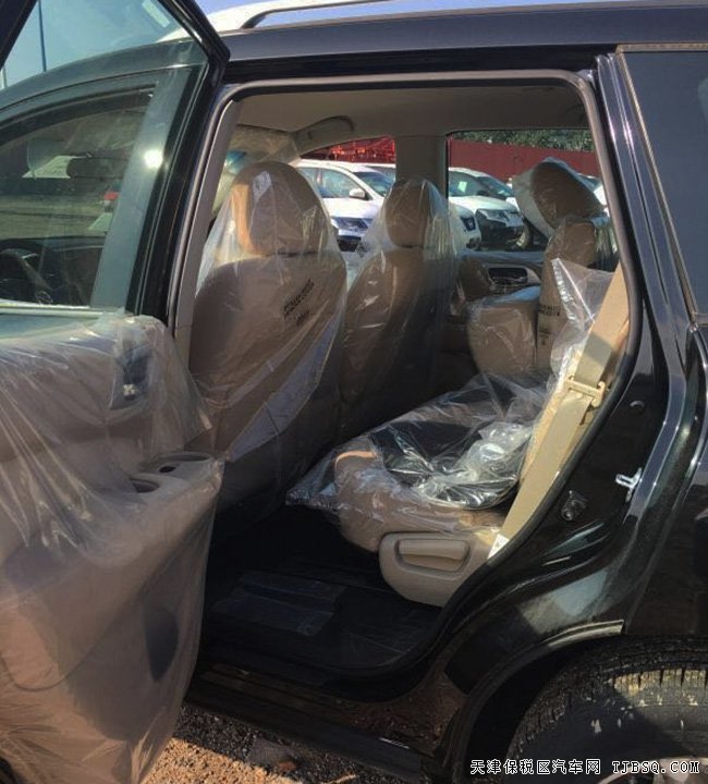 2017款中东日产途乐Y62 平行进口4.0L现车优惠报价