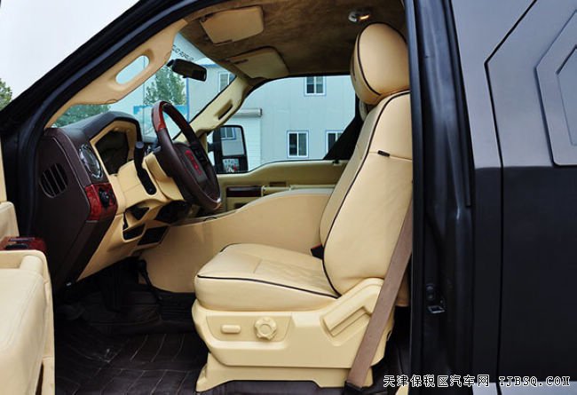 2016款乔治巴顿超级越野车 平行进口车惠享折扣