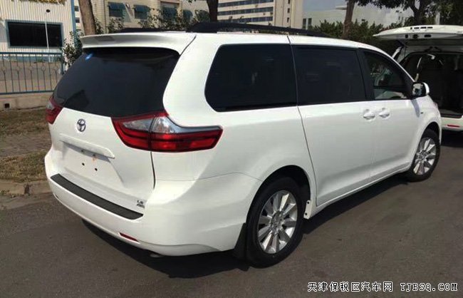 17款丰田塞纳3.5L四驱版MPV 电动门/7座/18轮现车50万起