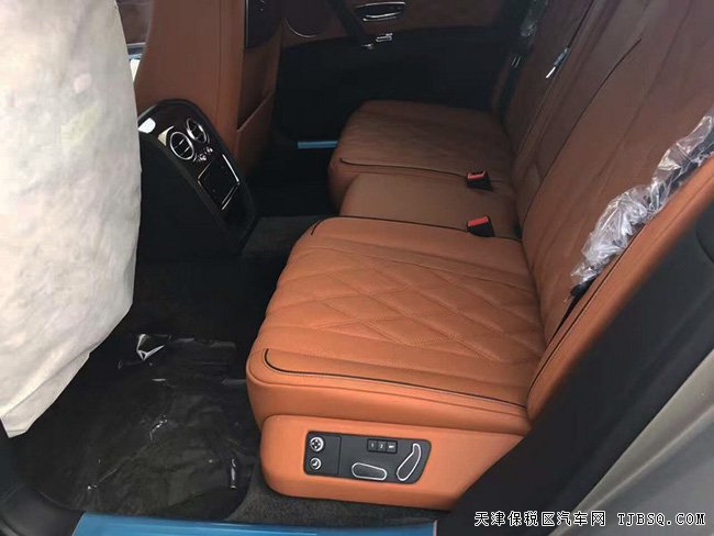 2016款宾利飞驰4.0T欧规版 天津港现车优惠巨献