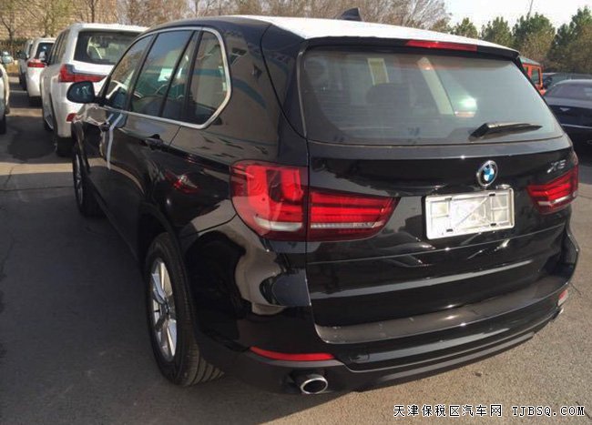 2016款宝马X5欧规版 全景天窗/18轮现车70.5万优惠呈现