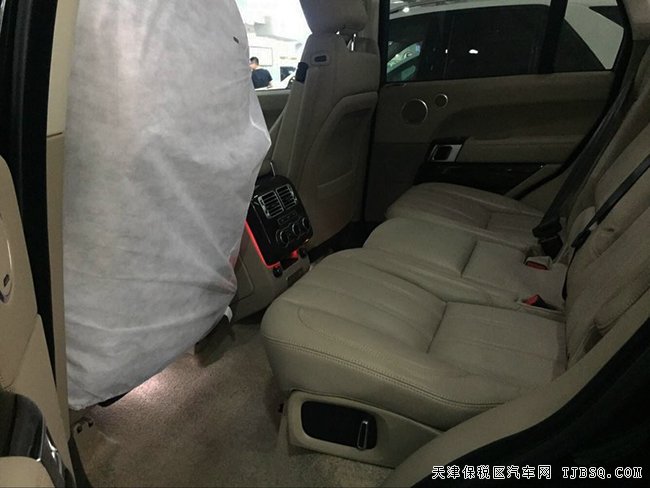 16款路虎揽胜3.0T行政柴油版报价 天津港震撼让利