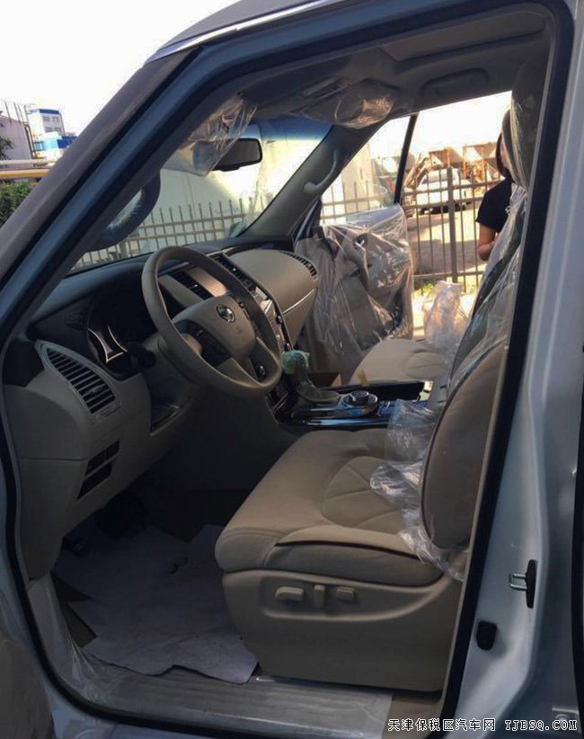 2017款日产途乐Y62中东版 BOSE/七座/遥启现车67.5万购