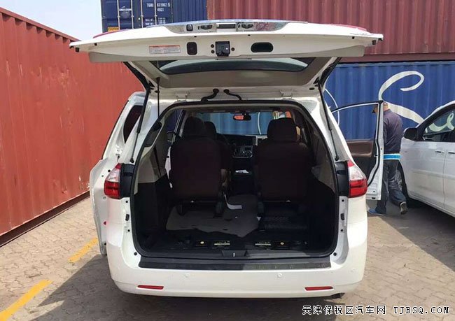 16款丰田塞纳3.5L两驱版 电动门/8座/桃木内饰现车45万