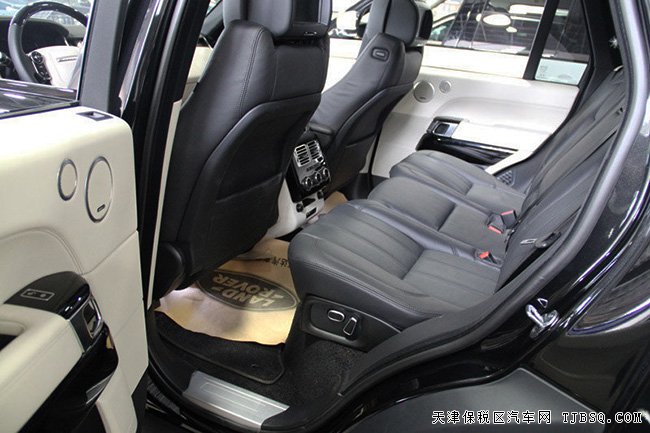 16款路虎揽胜3.0T行政版报价 平行进口现车惠满港口