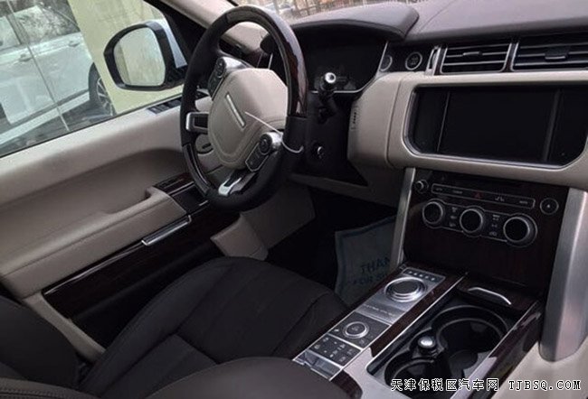 16款路虎揽胜3.0T行政版报价 天津港现车优惠起航