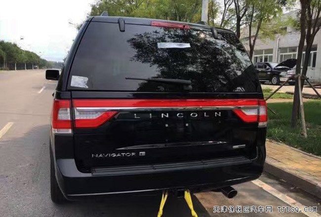 16款林肯领航员3.5T长轴版5.7米 22轮/后娱现车93万购