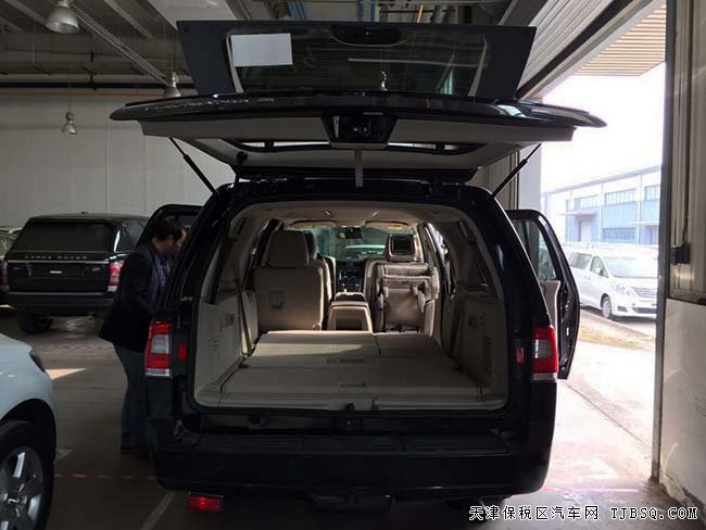 2016款林肯领航员3.5T全尺寸SUV 天津港现车优购