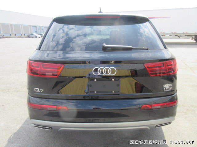 2017款奥迪Q7加规版3.0T 全尺寸越野现车港口优购