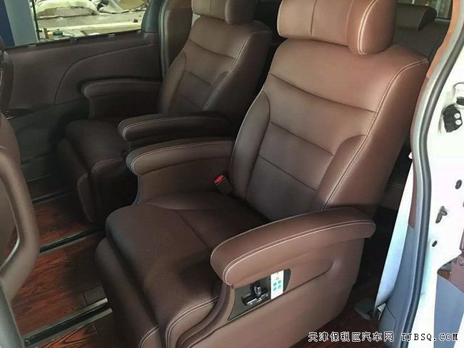 2017款丰田塞纳3.5L商务MPV 全新8速商务车优惠来袭