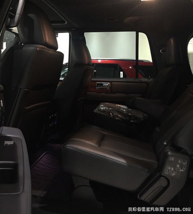 2017款林肯领航员3.5T墨西哥版 长轴5.7米现车93.5万起