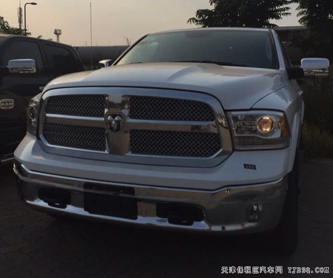 2016款道奇公羊5.7L长角号皮卡 平行进口现车惠满津城