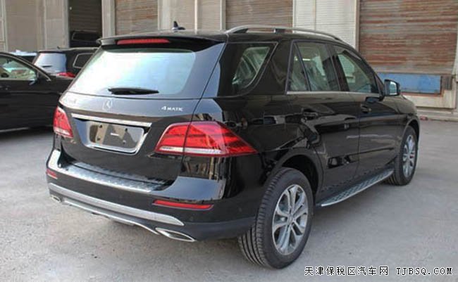 2017款奔驰GLE400运动型越野 平行进口车享折扣