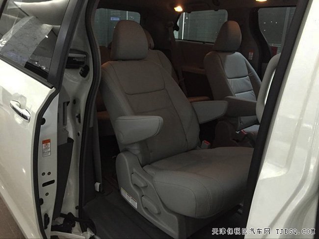 2017款丰田塞纳商务车报价 3.5L两驱版现车46万惠满津城