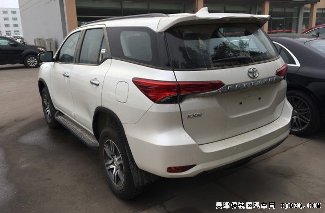 16款丰田穿越者2700中东版 底挂/17轮/七座现车31.5万起