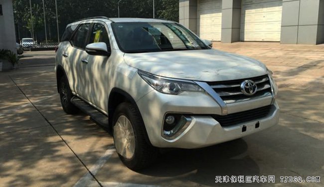 2016款丰田穿越者2.7L中东版 6速越野现车优惠起航