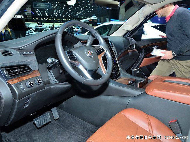 16款凯迪拉克凯雷德6.2L 全尺寸SUV现车热卖惠酬宾