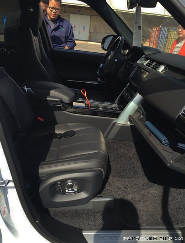 2016款路虎揽胜行政版3.0T 平行进口车热卖盛惠来袭