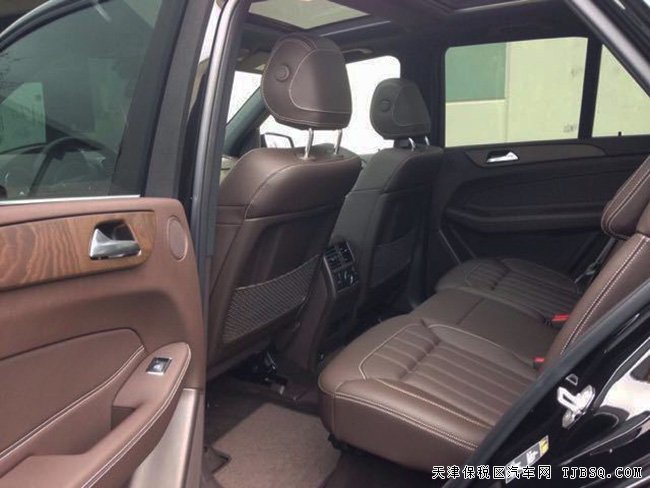 2017款奔驰GLE400加规版 豪华包/运动包现车87.5万巨献