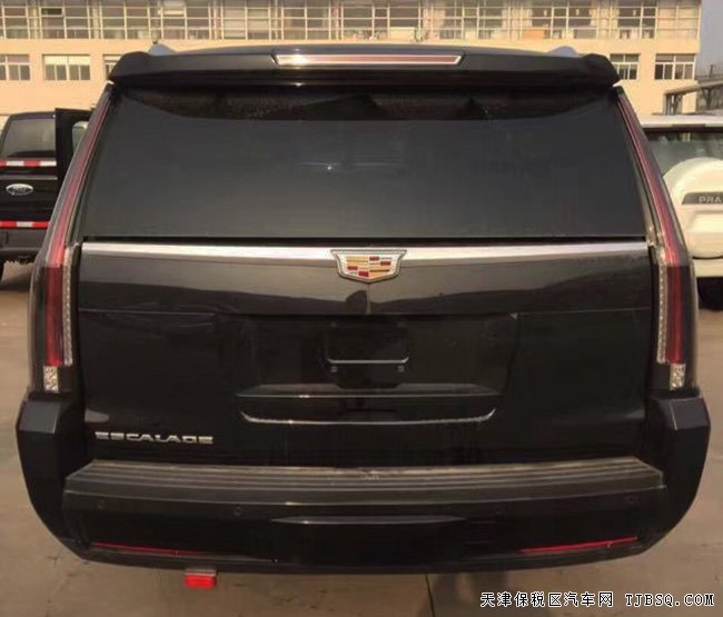 2016款凯迪拉克凯雷德6.2L铂金加长版 天津港现车148万