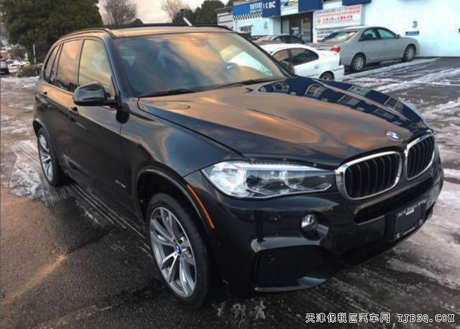 2017款宝马X5M包加规版 3.0T加版现车优惠走俏