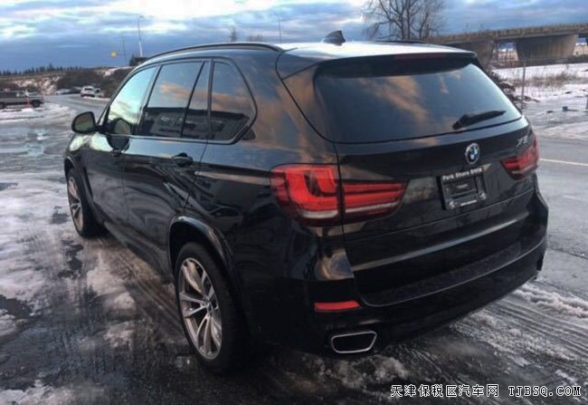 2017款宝马X5M包加规版 3.0T加版现车优惠走俏
