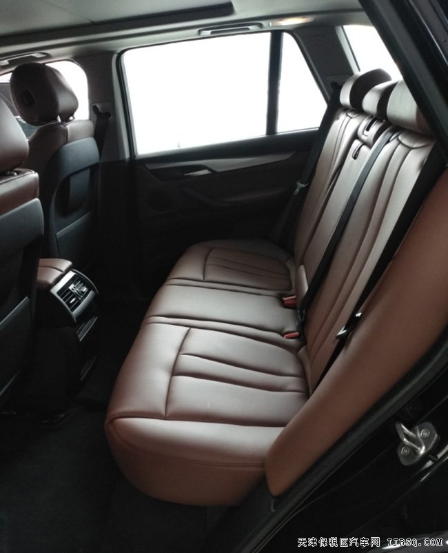 16款宝马X5欧规版SUV 全景天窗/前加热现车71万绚丽来袭