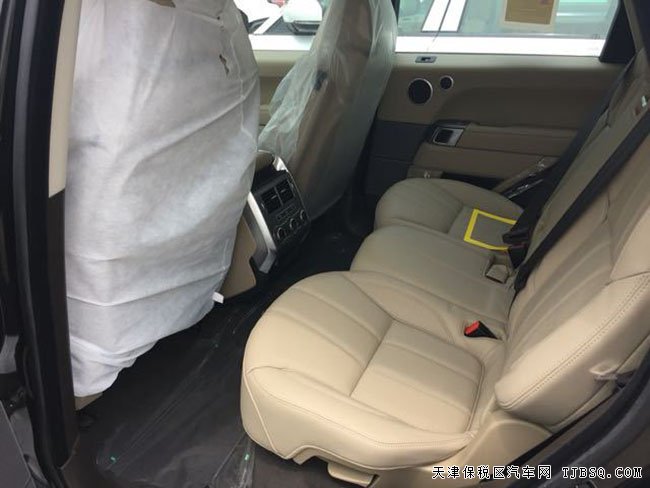 2016款路虎揽胜运动版 全景/前后座椅加热现车79.8万起