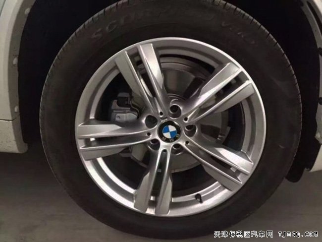 2017款宝马X5M运动版3.0T 天津港现车热卖享折扣