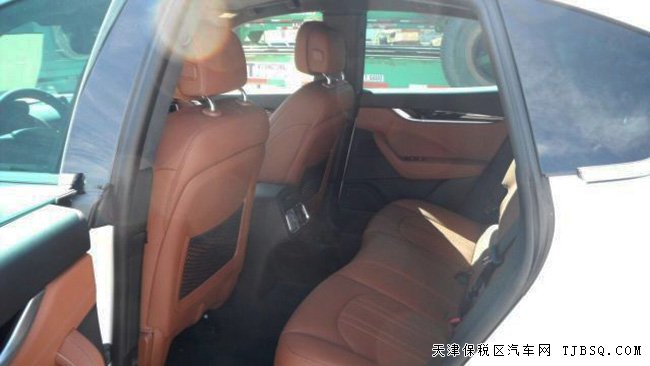 2017款玛莎拉蒂levante美规版 前后加热/全景现车107万