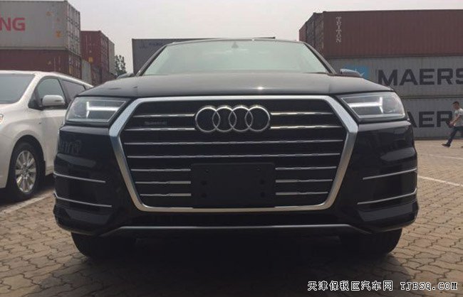 2017款奥迪Q7加规版七座SUV 天津港口现车惠报价